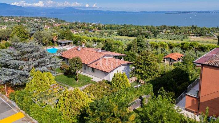 Luftaufnahme der Villa