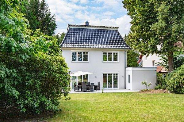 Villa mit großem Grundstück in Hamburg