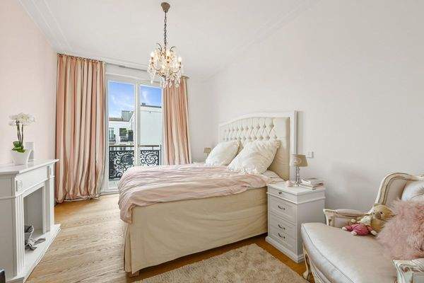 Möblierung vor dem Auszug / Masterbereich / Schlafzimmer