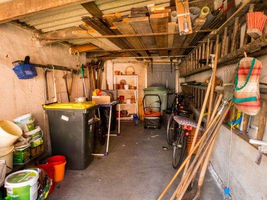 Abstellraum Innenansicht 1201900.jpg