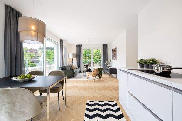 großzügiger Wohn-/Koch-/Essbereich