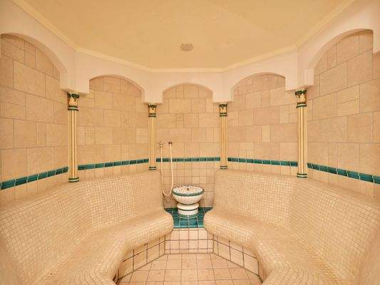 Dampfbad im Wellnessbereich