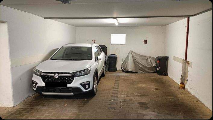 Tiefgaragenstellplatz.jpg
