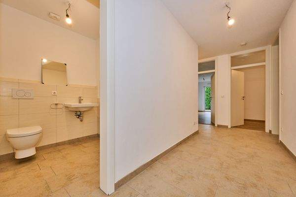 ETW Straubing Eingang_Flur