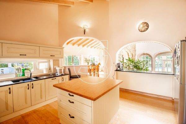 Großzügiges Anwesen