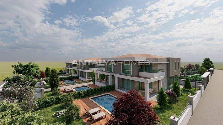 Houses with Private Pools and Gardens in Manavgat