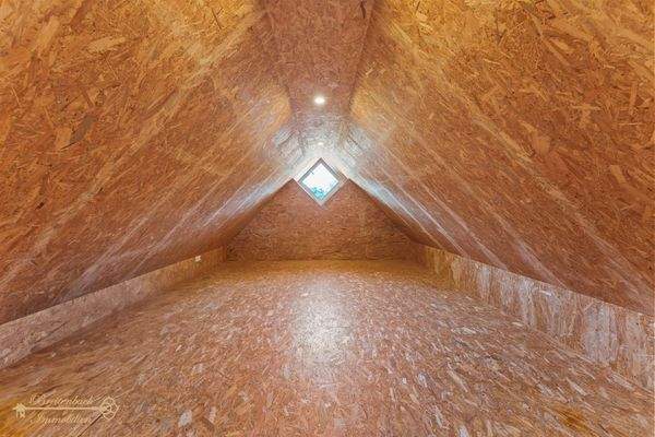 Ausgebauter Spitzboden Haupthaus