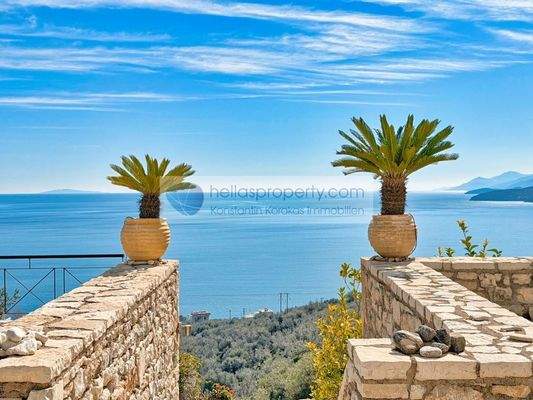 a9f875b95f1a40898814f0e15f6f679d-original