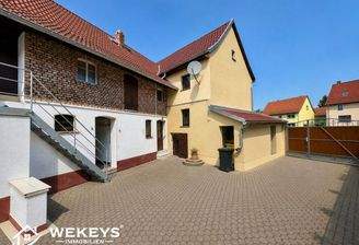 Einfamilienhaus mit Einfahrt