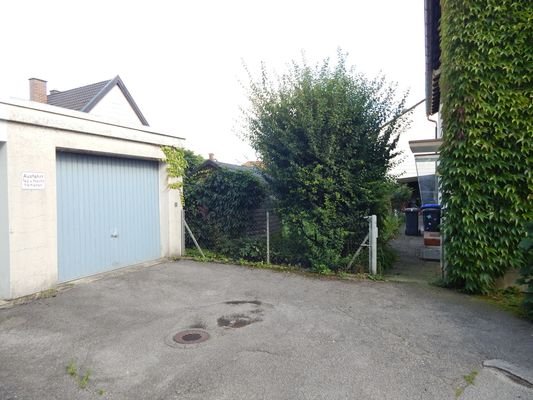 Garage und Zugang