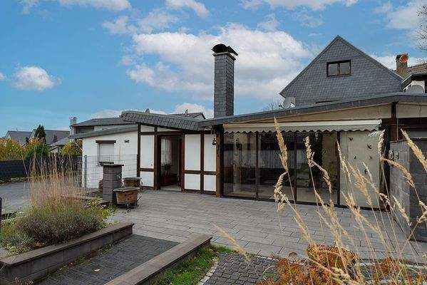 Terrasse und Wintergarten