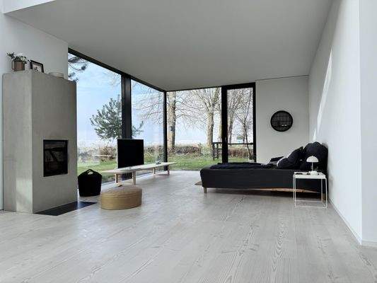 Frühjahr: Erdgeschoss - Wohnbereich...