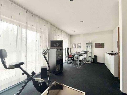 Büro / Schlafzimmer