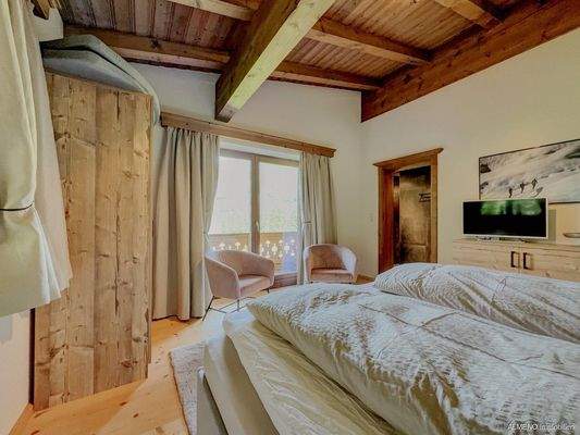 Wohnen in den Kitzbühler Alpen im Tirolerlandhausstil (12)