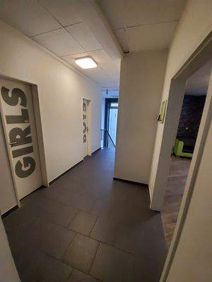 1aaafffe-ef41-4c12-8107-b507478160cb (1)