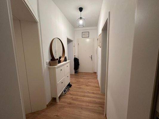 WhatsApp Image 2025-11-18 at 23.14.58 (6).jpeg