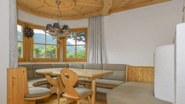 KITZIMMO-Gepflegtes Einfamilienhaus mit Kaiserblick kaufen - Immobilien Kitzbühel.