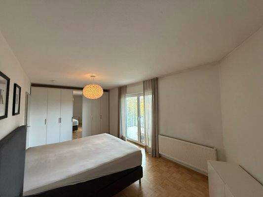 1.OG Schlafzimmer 2/3