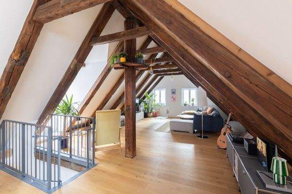 Wohnen - 4-Zi-Haupthaus