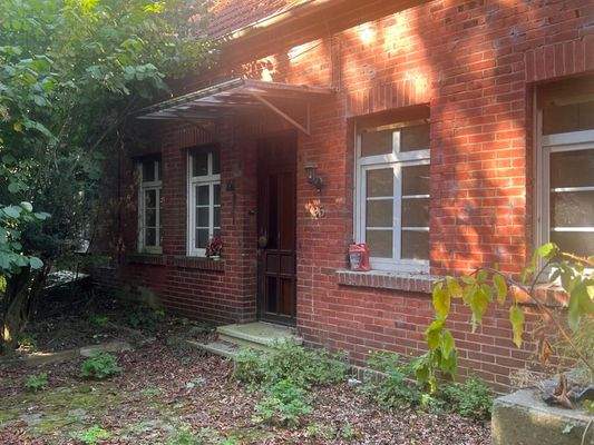 9afdcb65-795a-423b-84f8-c851ed16c8f0