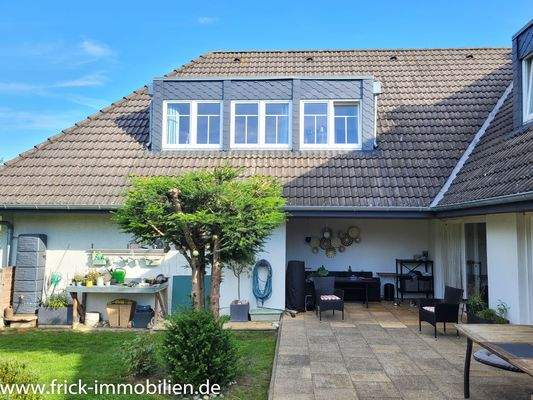 11-Terrasse von Süden.JPG