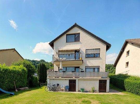 Verbessert - (KI generiert)