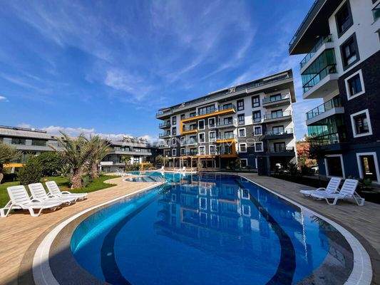 Luxury Properties in a Complex with On-Site Facilities in Alanya
