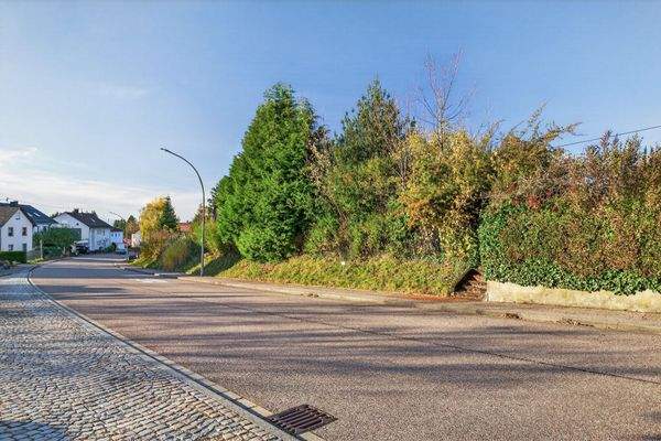 Straßenansicht rechts