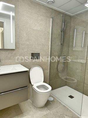 Stylish Flats with Garden or Solarium in Torrevieja