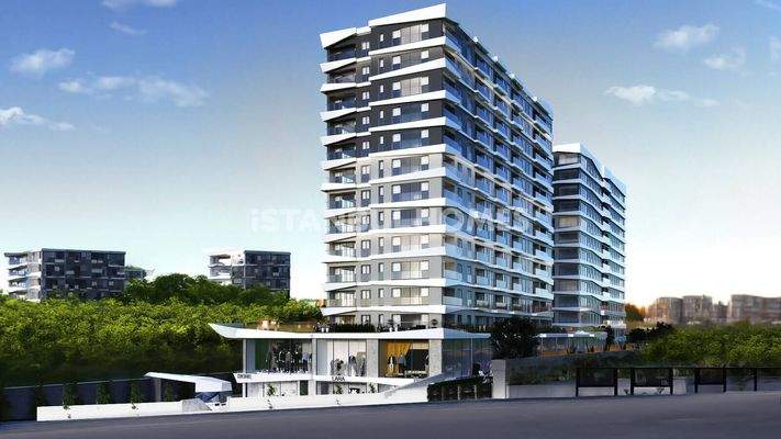 Stylish Flats in a Complex with Pool in Bağcılar Istanbul