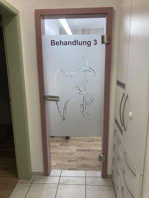  Eingang Behandlungszimmer 3