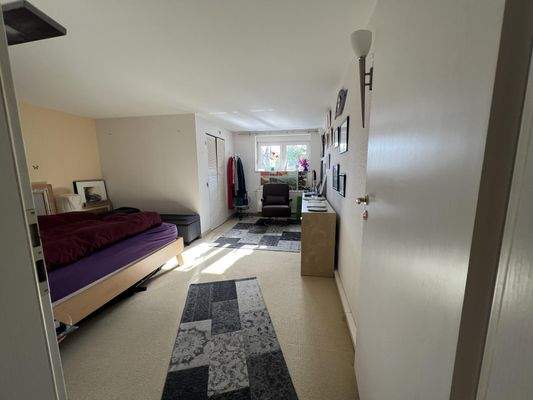 Schlafzimmer mit Einbauschrank