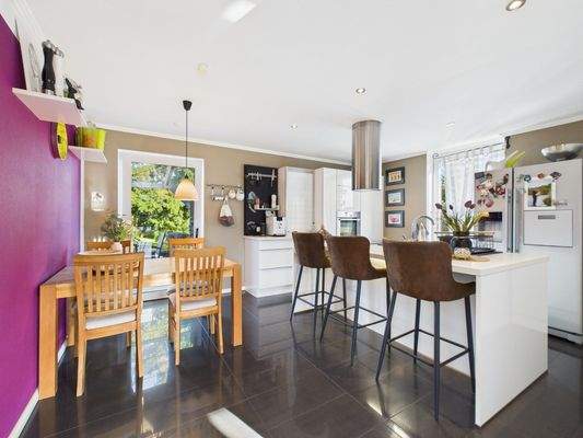 EG - Küche mit Ausgang zur Terrasse