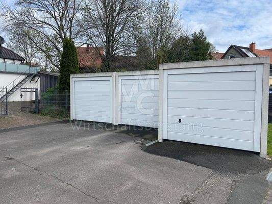 3 x Garagen