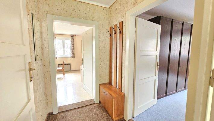 OG - Vorzimmer - Haus - Radenthein - kaufen