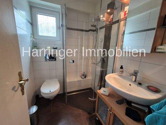 Modernes Duschbad Erdgeschoss