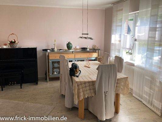 11-Eßbereich Wohnzimmer.JPG