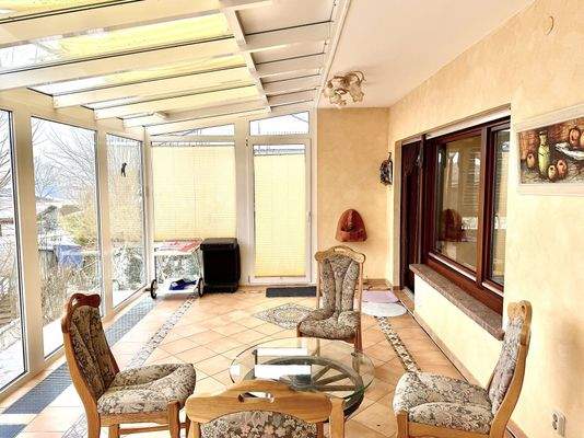 Überdachte Terrasse  EG