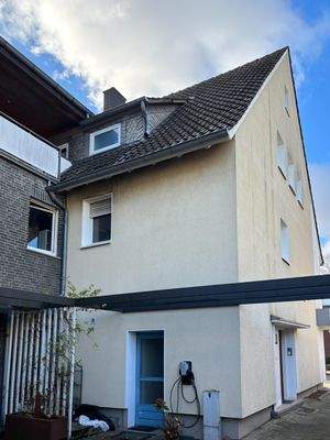 Hintereingang Wohn- und Geschäftshaus