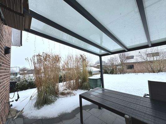 Überdachte Terrasse