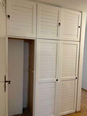 Garderobenschrank