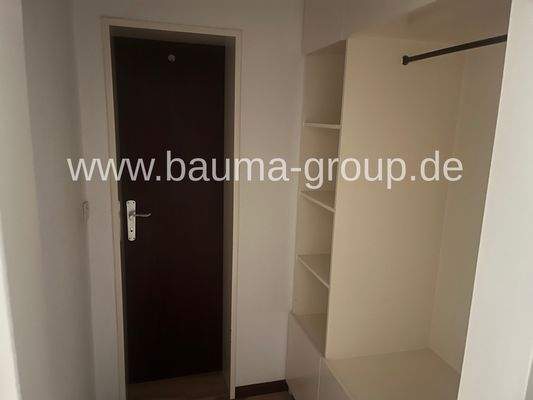 Garderobe I (1)
