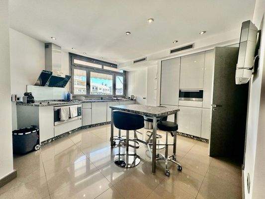 Einzigartige Wohnung mit atemberaubender Aussicht zu verkaufen in Palma, Mallorca