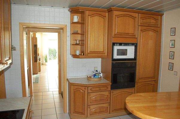 EFH: EG Küche (Blick z. WoZi.)