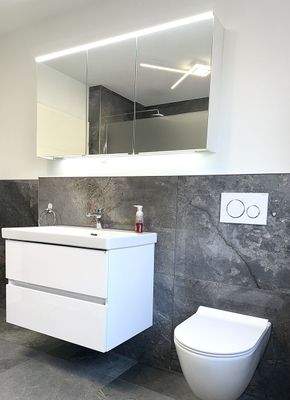 Blick in das Badezimmer