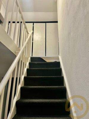 Treppenaufgang Haupthaus zum OG 