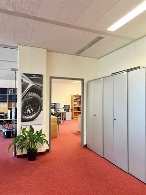 Büro (2).jpeg