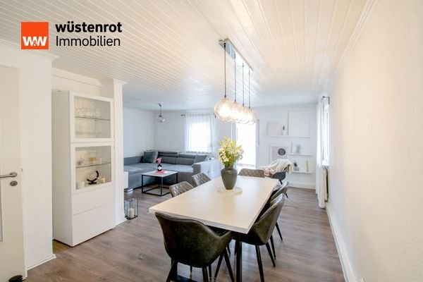 Hs 46 Whg., Wohnzimmer  im OG