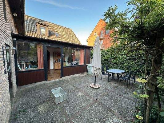 Blick auf die große Terrasse