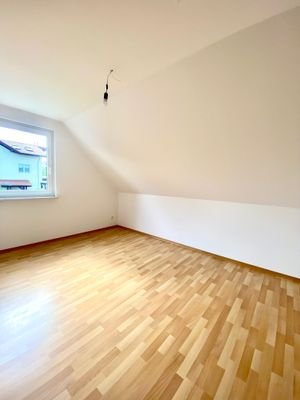 Zimmer 3 DG